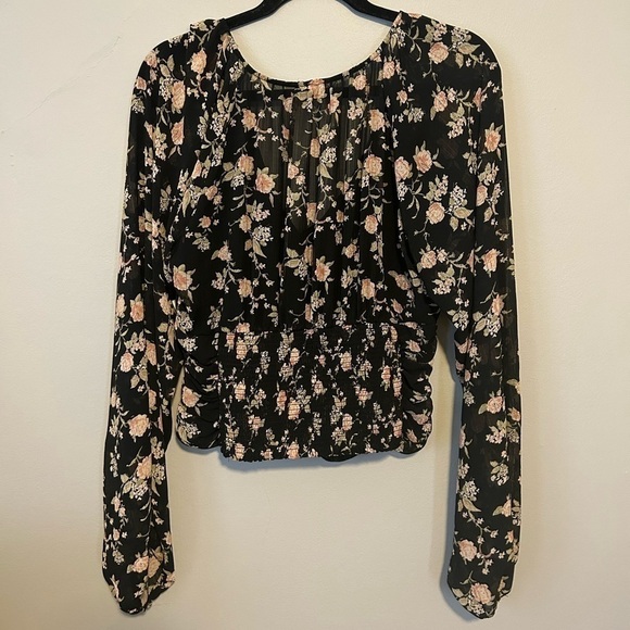 Free People New Final Rose Blouse in Black Combo Smocked Back Size Medium - Picture 4 of 5